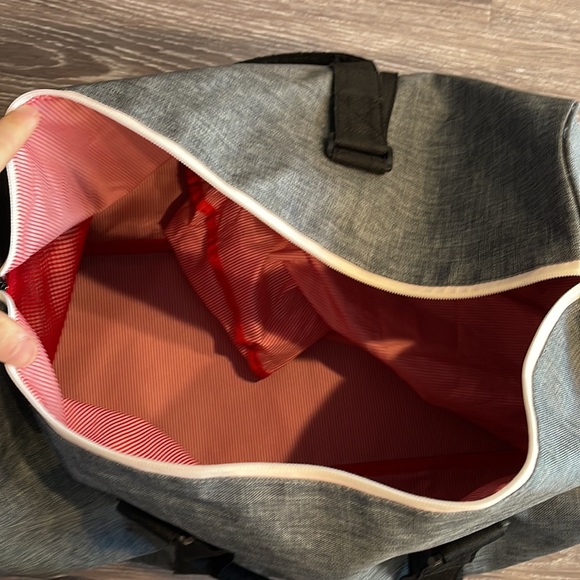 Herschel Duffle Bag Set Grey - Picture 5 of 5